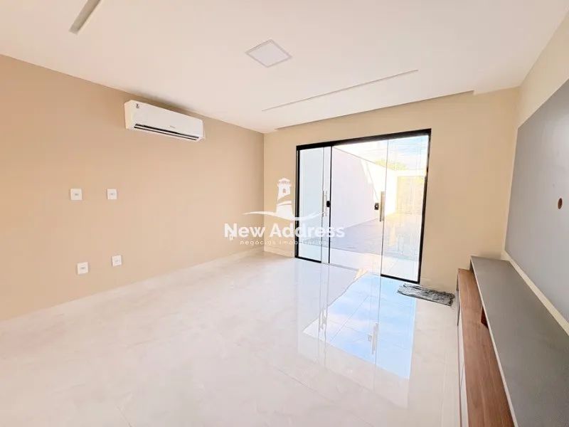 Casa Triplex à venda em Interlagos! Com Piscina e Churrasqueira | Vila Velha