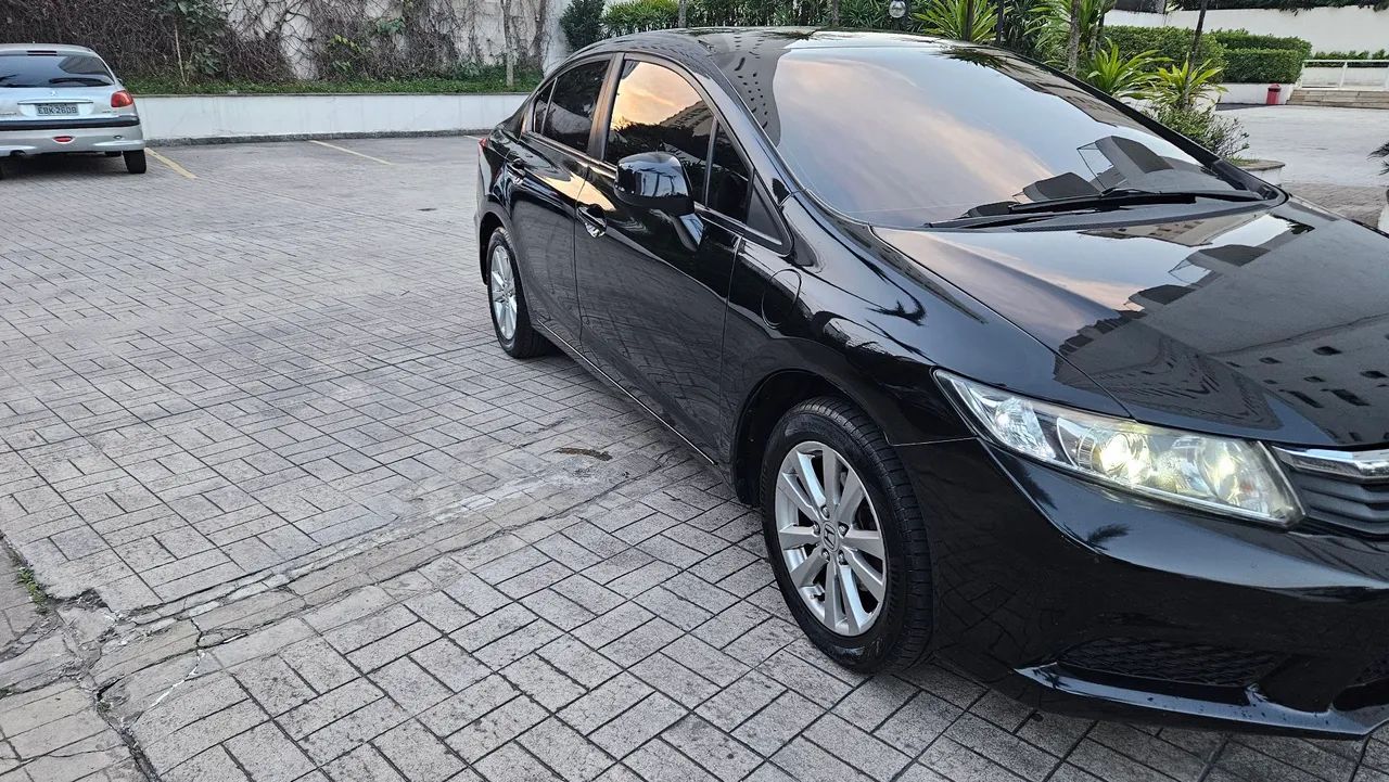 Honda Civic 1.8 LXS 16V FLEX 4P MANUAL 2013