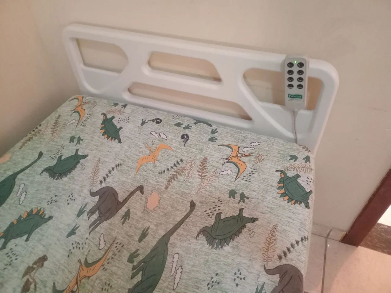 Cama hospitalar com controle - Foto 3