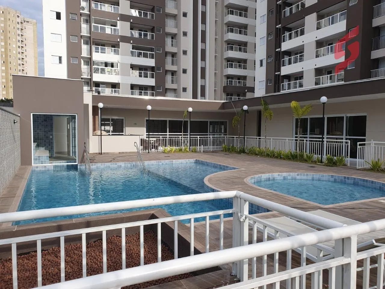 Apartamento 2 dormitórios com suíte à venda na Zona Leste - Foto 2