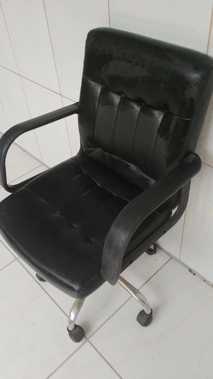 Vende-se uma cadeira  - Foto 2