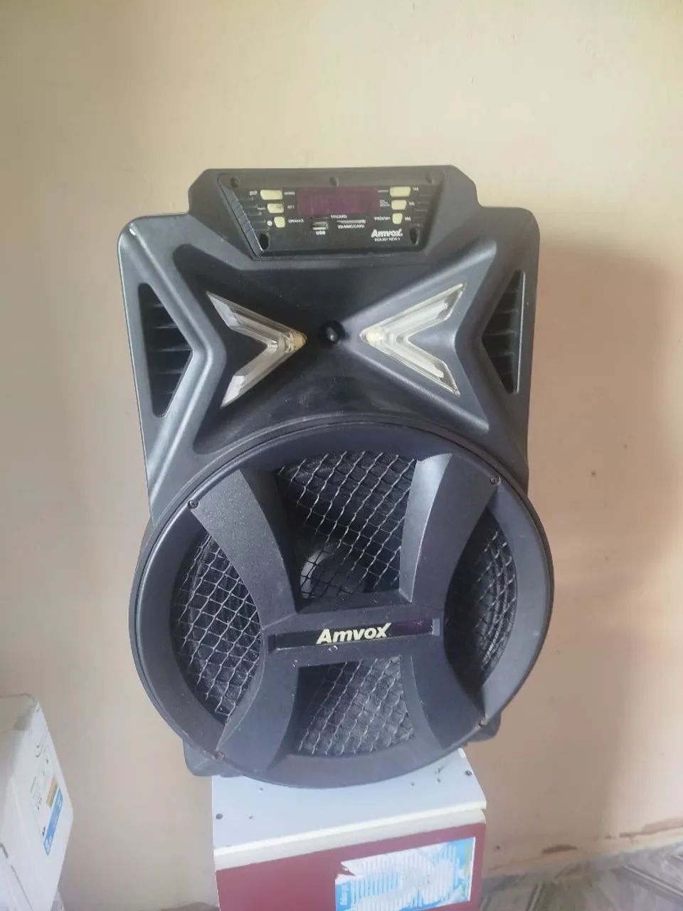 Caíxa amplificada anvox 