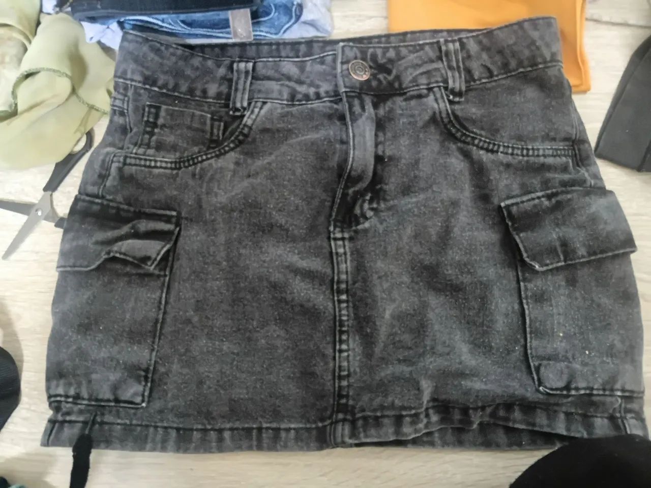 Saia cargo jeans cinza