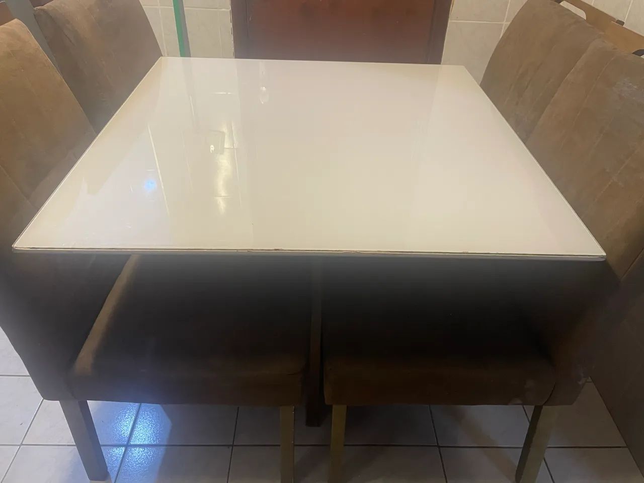 Vende-se mesa com cadeiras  - Foto 5