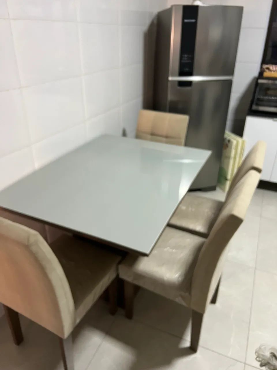 Mesa de jantar de madeira - Foto 2