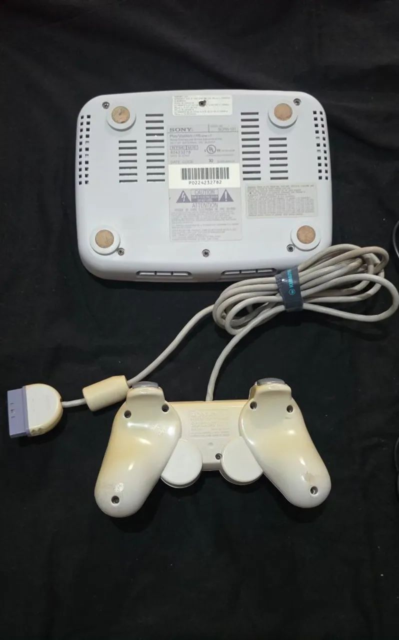 PLAYSTATION ONE  - Foto 4