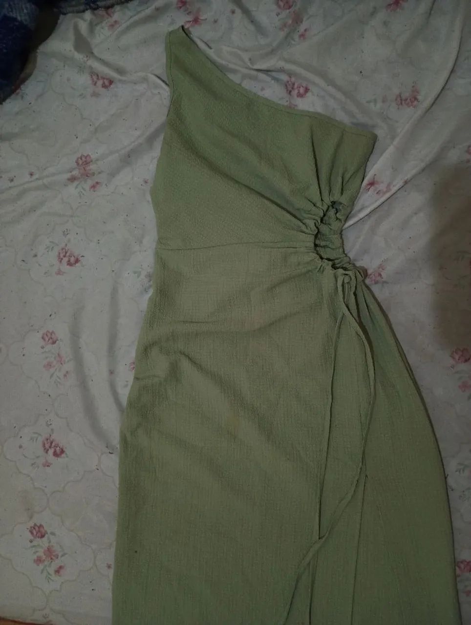 VENDO OU TROCO VESTIDOS - Foto 2