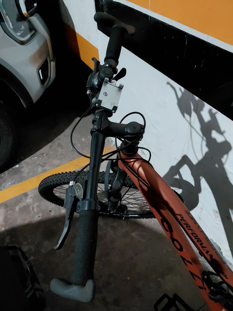Bicicleta aro 29 com marcha - Foto 2