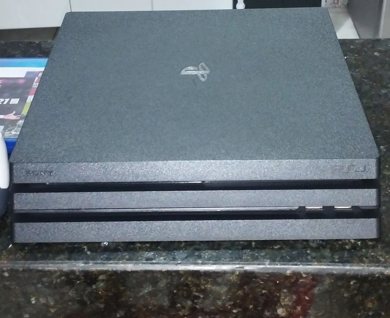 PS4 Pro 1 tera - Foto 3