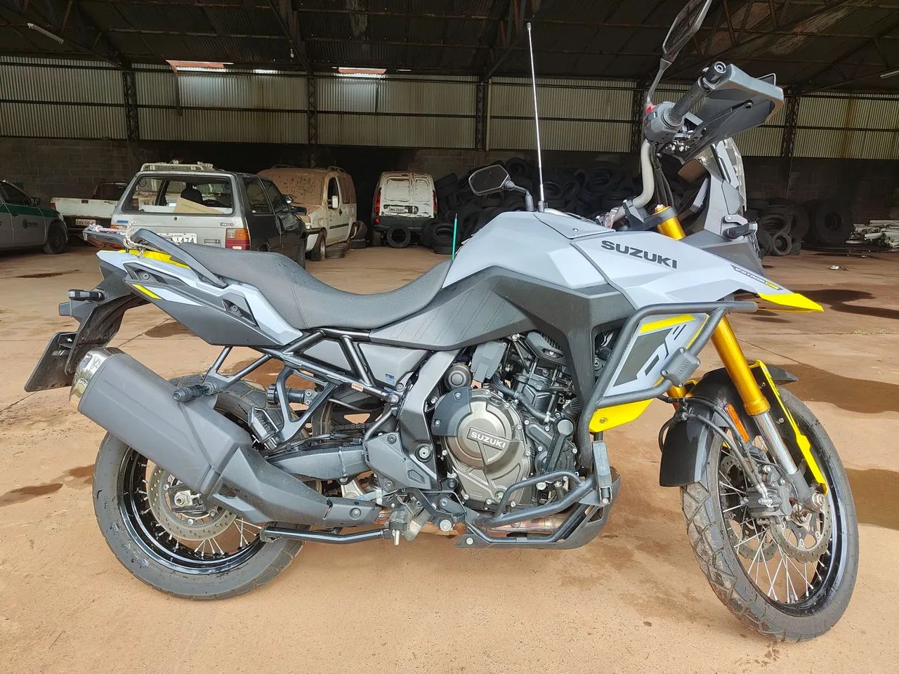 Suzuki V-Strom 800 DE  - Foto 5