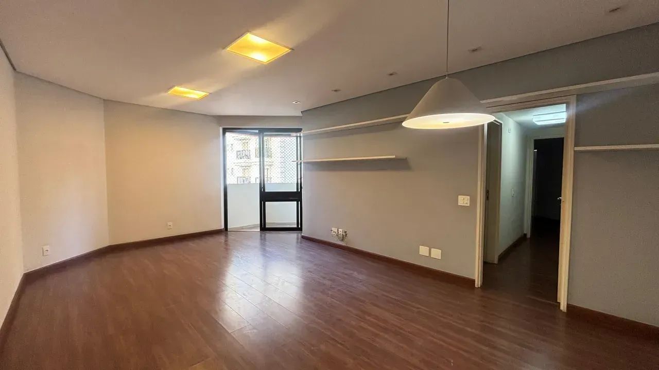 APARTAMENTO REFORMADO.