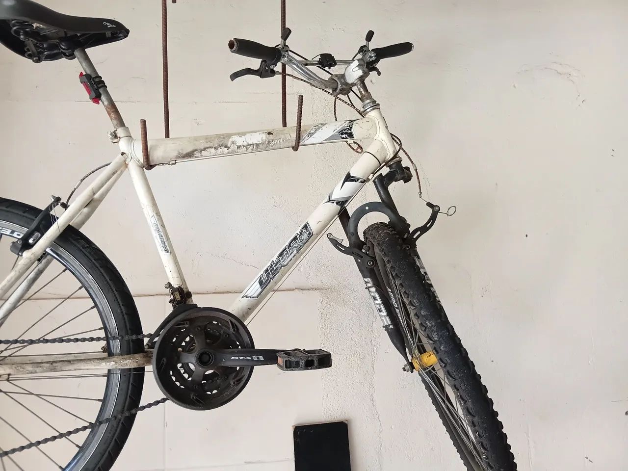 Estou vendendo uma bicicleta ? aro 26 