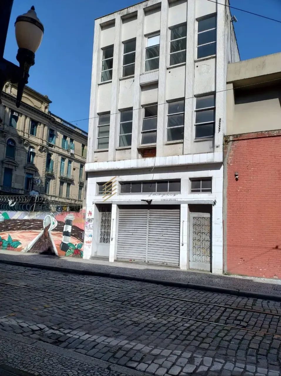 Prédio comercial para locação no Centro de Santos