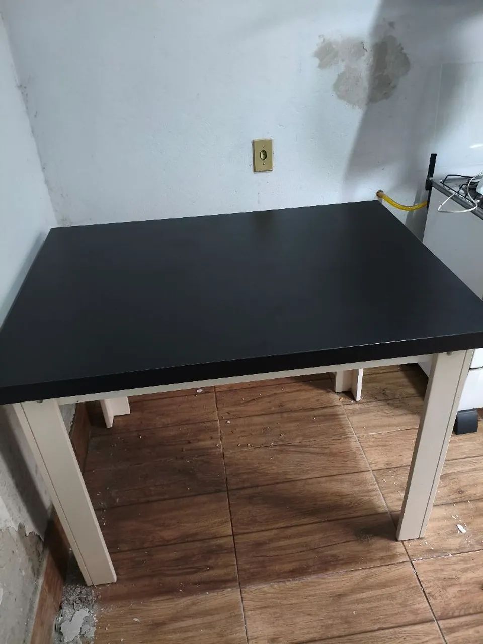 Mesa de 4 lugares sem cadeira  - Foto 4
