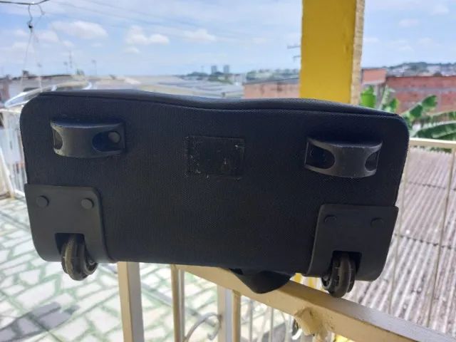 Mochila Samsonite de rodinhas preta - Foto 2