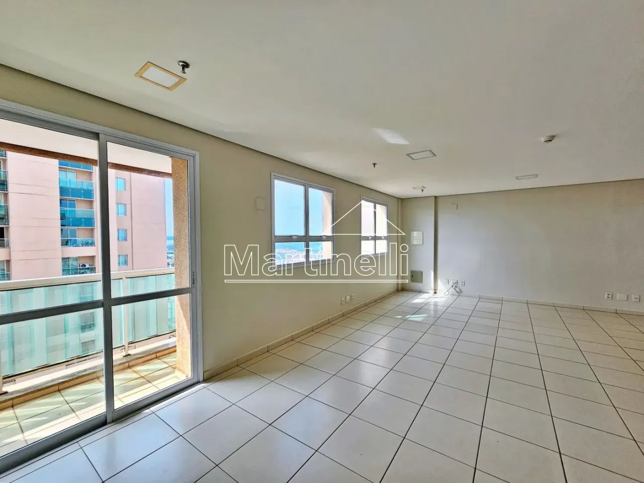 Sala comercial à venda no Edifício Centro Empresarial Castelo Branco, próximo ao Fórum - R - Foto 5