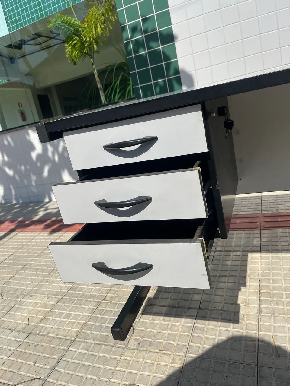 Mesa de escritório reforçada - Foto 5