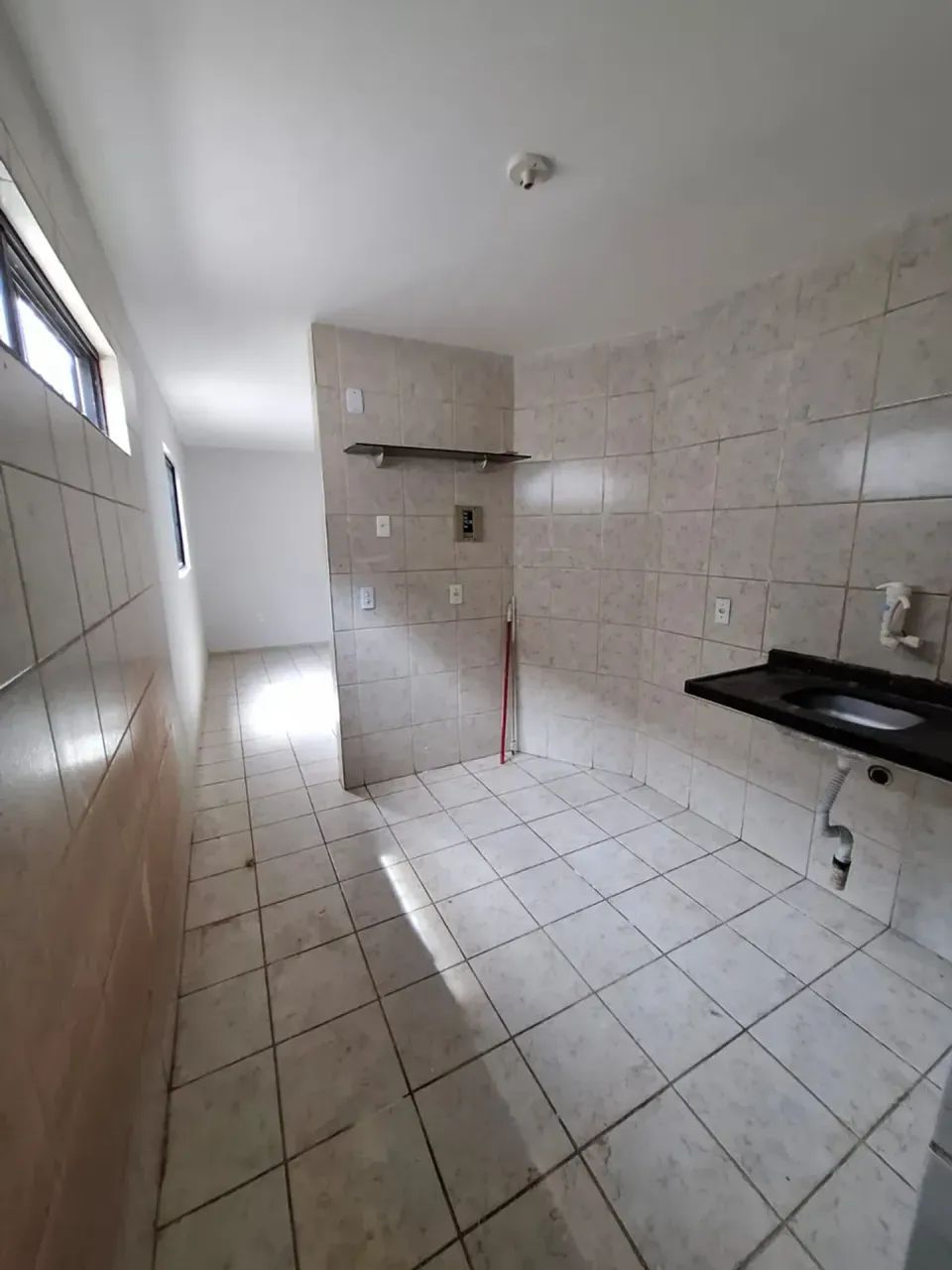 Imóvel para venda possui 75 metros quadrados com 3 quartos - Foto 2