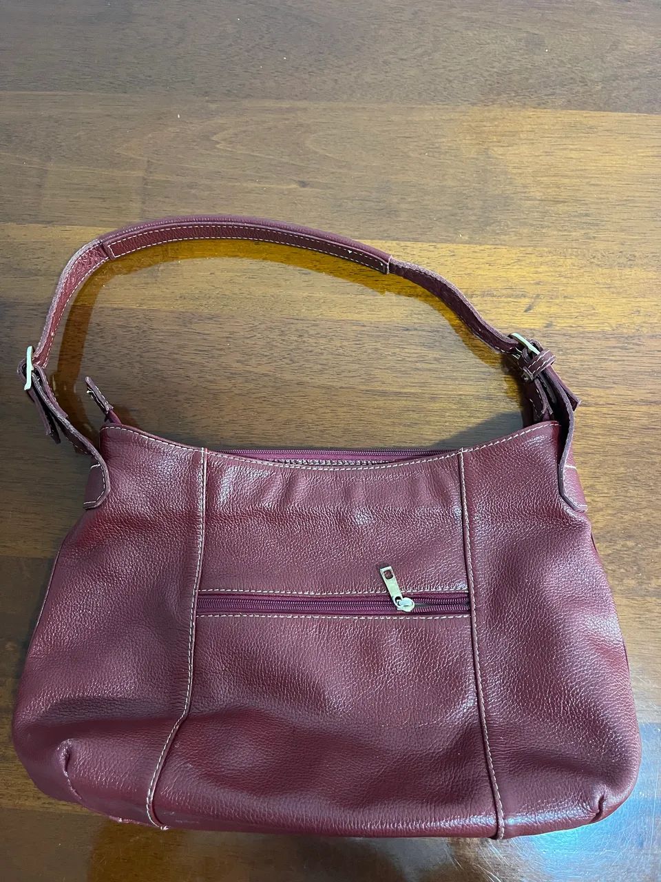 Bolsa vermelha em couro - Foto 2