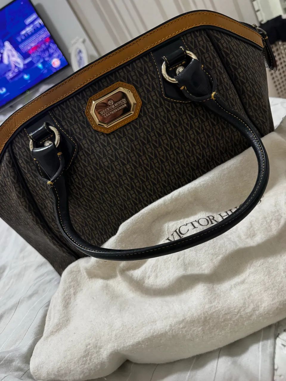 BOLSA VICTOR HUGO