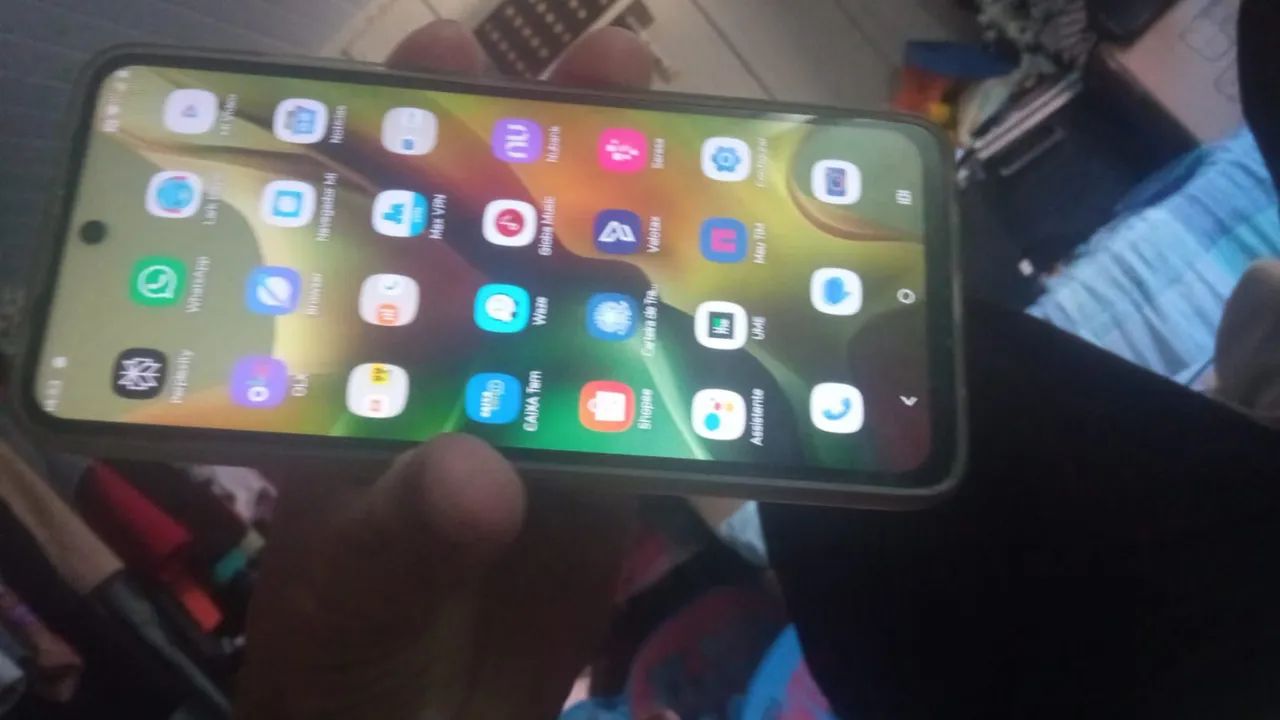 Celular com nota e tem garantia ainda 