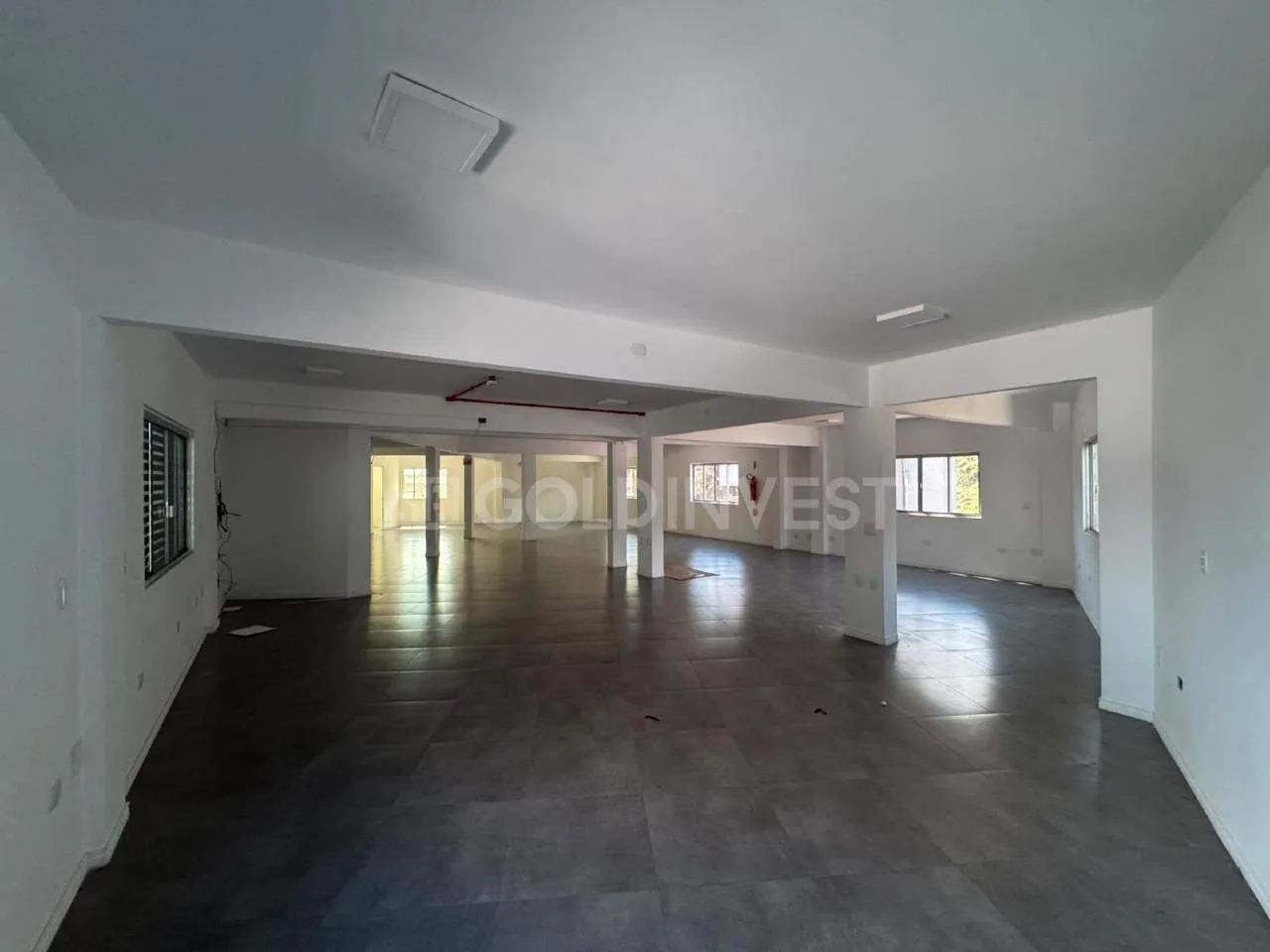Sala comercial com 230m² no bairro Santa Rita!!! - Foto 4
