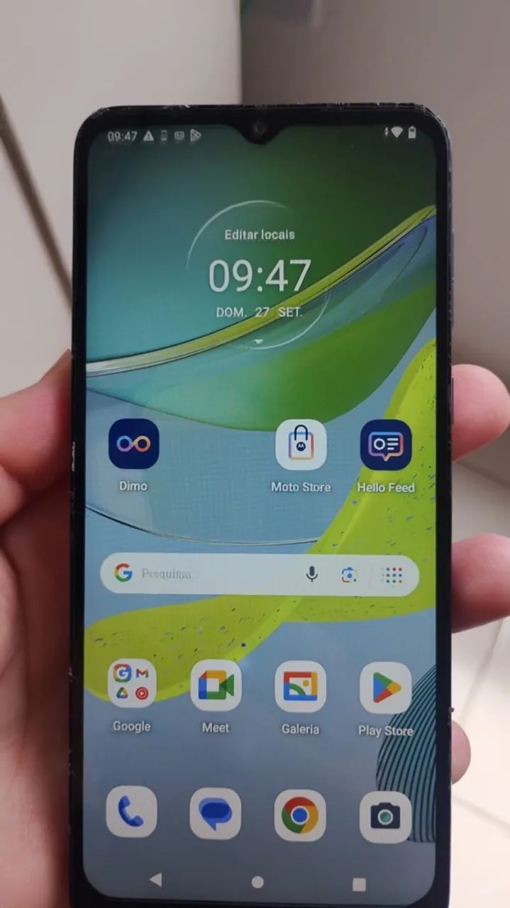 Celular Moto e13