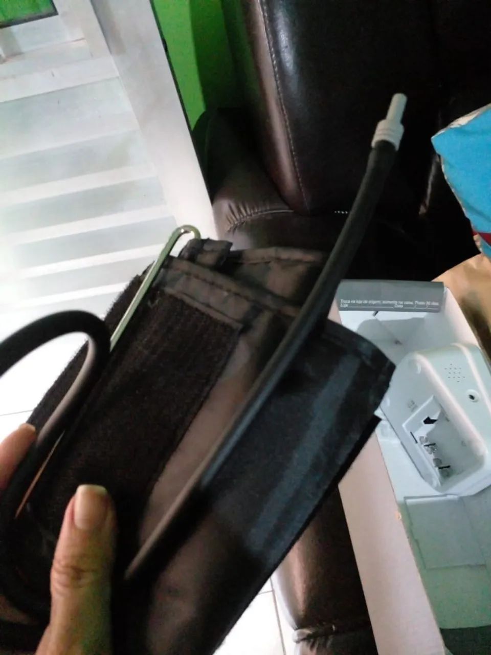 Aparelho de medir pressão a pilha e cabo usb  - Foto 3