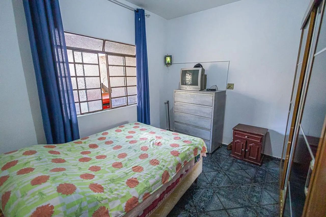 Casa à Venda - Floramar, 3 Quartos, 360 m2 - Foto 5