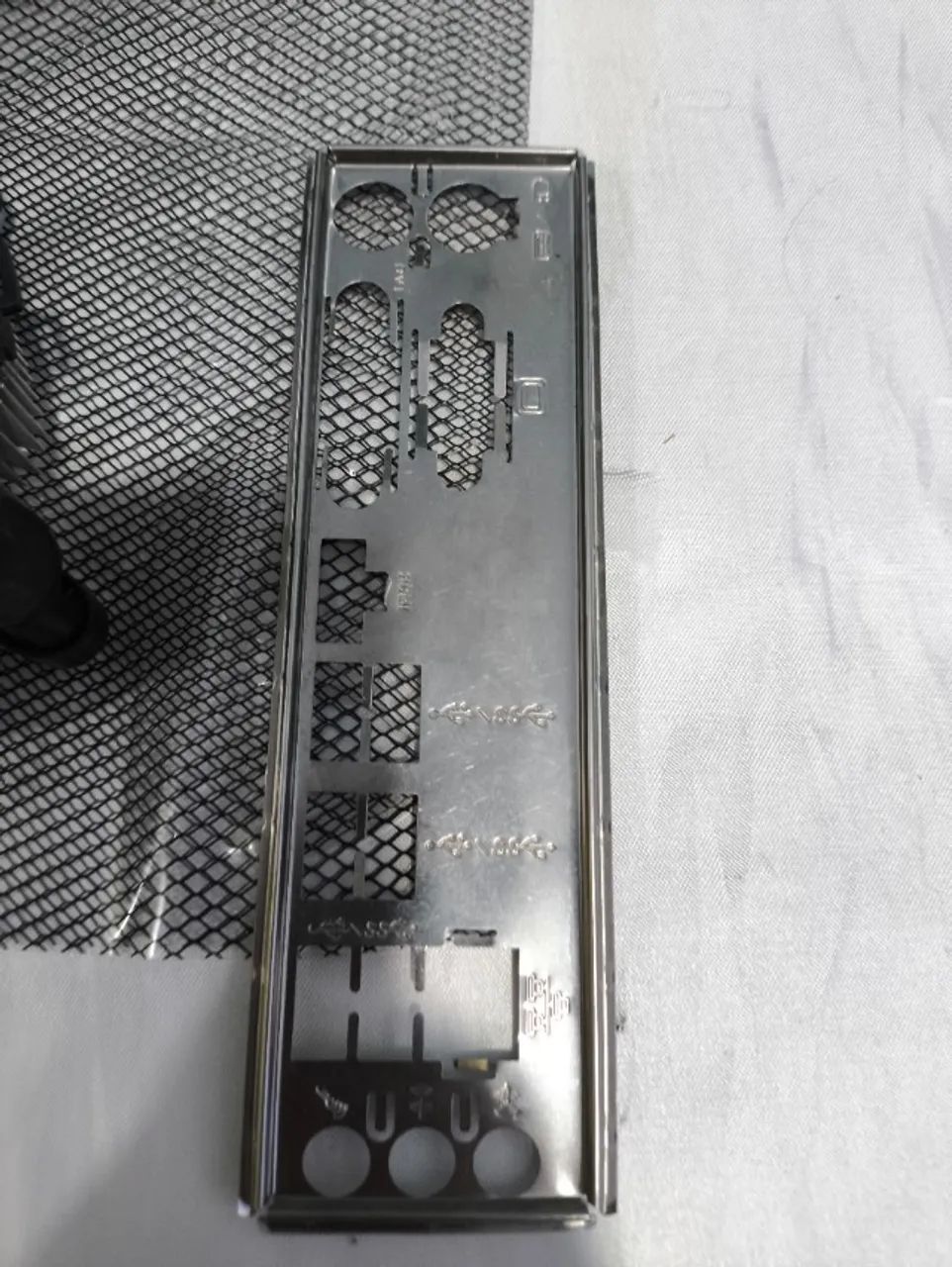 Kit Processador i3-9100f + Placa-mãe Biostar H310MHD PRO2 (usado) - Foto 4