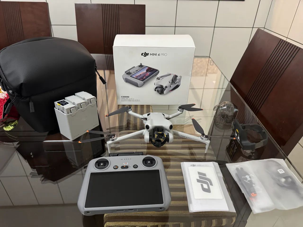 DRONE DJI MINI 4 PRO COMBO - IMPECÁVEL  - Foto 2