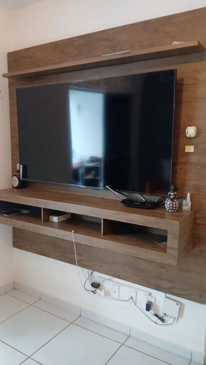 Rack suspenso com painel 