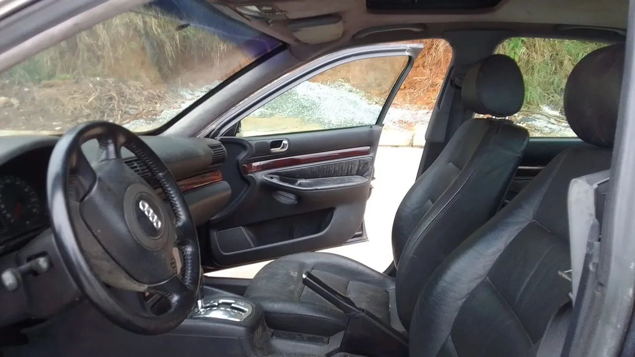 Audi A4 2.4 30V Tip./multitronic 1999 - Foto 2