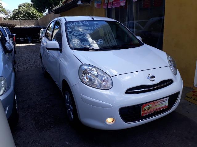 Nissan March 1.6 financiamos sem entrada 2014 transferencia ipva gratis - Foto 2