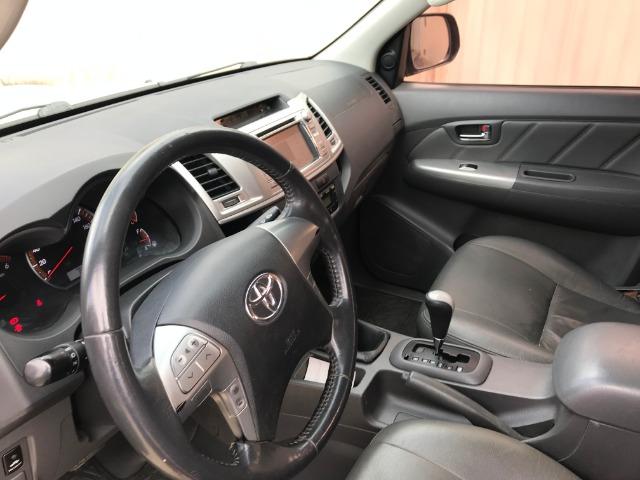 Hilux 12/12 Bege CD 4x4 SRV D4-D 3.0 Automatica 171CV - Foto 3