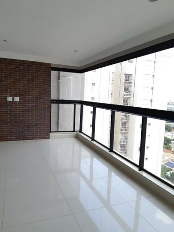 Apartamento andar alto , face sombra, no Edifício Metropolitan com 142 m² úteis, 3 suítes - Foto 4