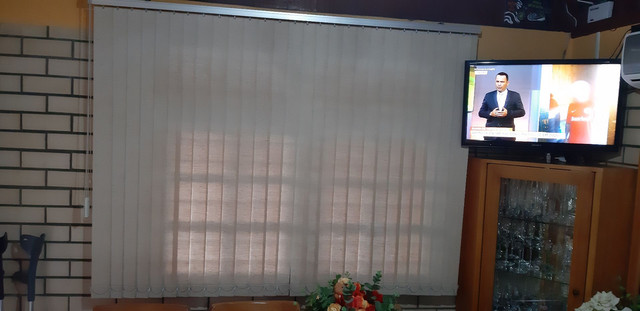 Conjunto persianas verticais