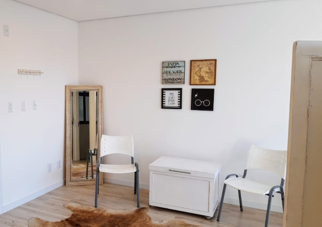Loft Novo! Mobiliado! Duas quadras da Universidade Católica! - Foto 7