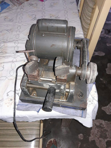 Vendo máquina para chave gold usada ,valor 1,300 - Foto 3