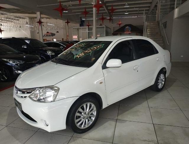 Toyota Etios Sedã XLS - 2013 - Foto 2