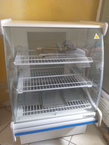Geladeira e estufa semi novos - Foto 6