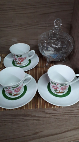 Vendo jogo de porcelana. - Foto 3