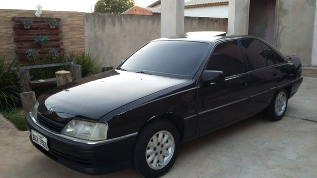 ÔMEGA GLS 2.2, 1994, COR PRETO, COM TETO SOLAR, AR GELANDO