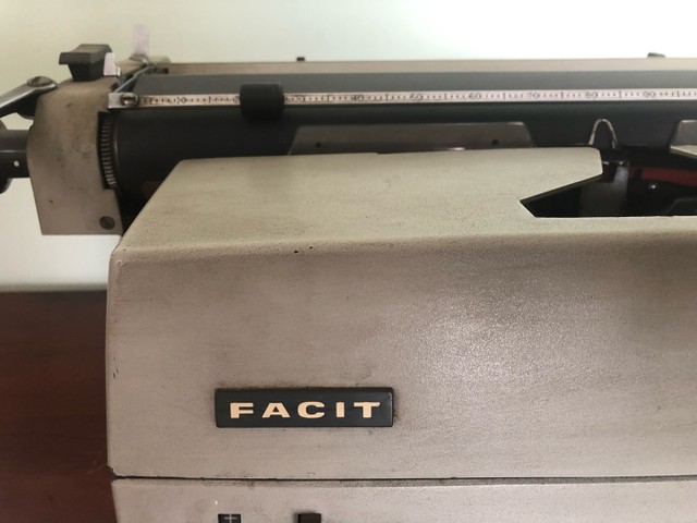 Máquina de escrever FACIT Raridade  - Foto 3