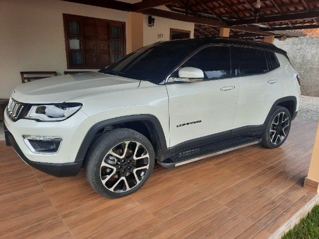 JEEP COMPASS LIMITED ÚNICO DONO 17000KM