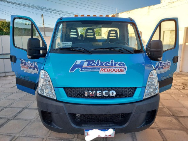 IVECO DAYLI 35 S 14 2019 PLATAFORMA.