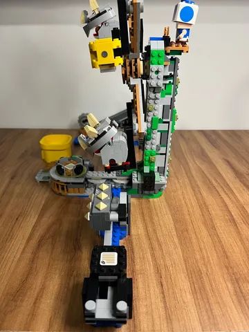 Lego Super Mario A Derrubada dos Reznors - Foto 5