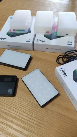 Luz de vídeo Pixel Liber RGB, suporte de atração magnética e aplicativo (3 unidades)