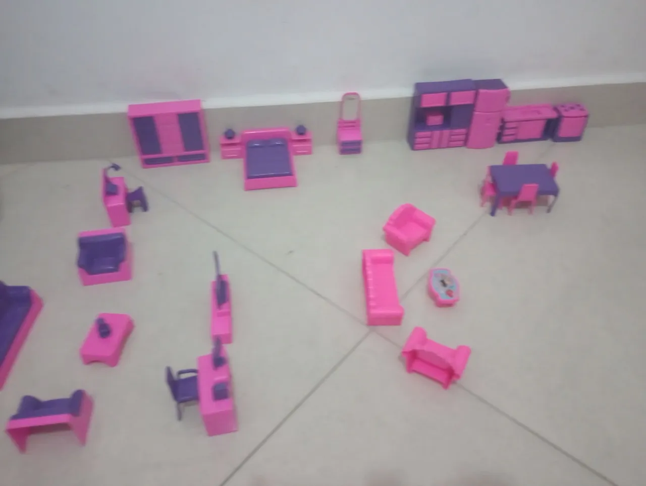 Móveis de brinquedo