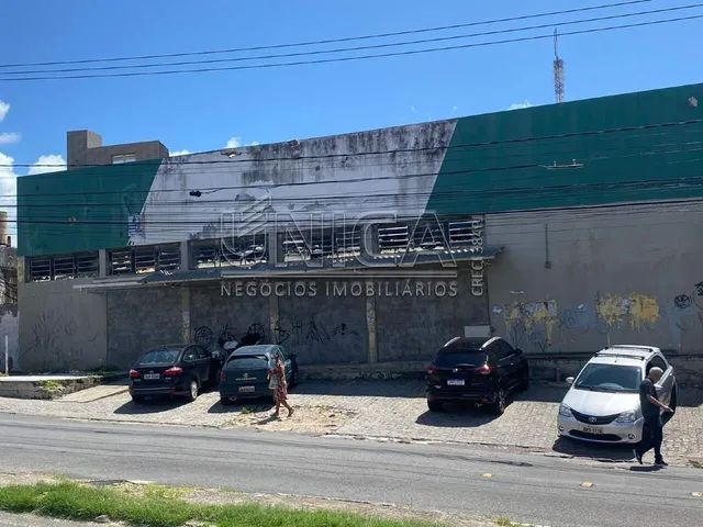 Compre Galpão na Avenida Visconde de Maracajú - Foto 2